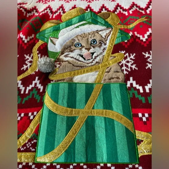 Holiday Time Red and Green Crewneck Sweater with Festive Cat Design - Picture 4 of 10